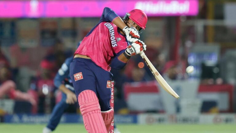 Vaibhav Suryavanshi IPL 2025: 14 साल और 23 दिन में धमाल, सिक्स से खाता खोला, जानें कौन हैं वैभव सूर्यवंशी