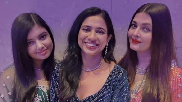 मम्मी ऐश्वर्या की परछाई बन रहीं आराध्या बच्चन, फिर भी लोगों को रास नहीं आई ये अदा, बोले- गर्दन के साथ मसला है