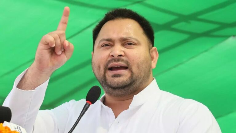 बिहारः तेजस्वी यादव के तीस फीसद कमीशन?, जदयू सांसद संजय झा बोले-बिना कुछ किए ही आप करोड़पति कैसे हो गए?