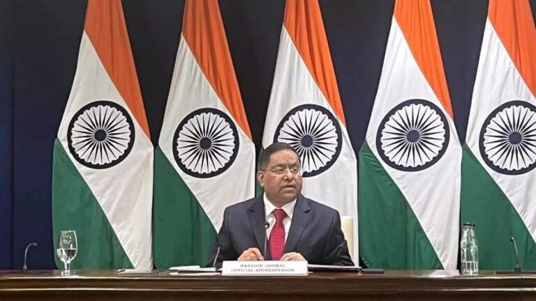 ‘पहले अपने यहां अल्पसंख्यकों के अधिकारों की रक्षा पर ध्यान दें’, विदेश मंत्रालय की बांग्लादेश को दो टूक