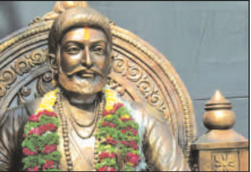 सनातन का अर्थ केवल धार्मिक जयघोष नहीं है।