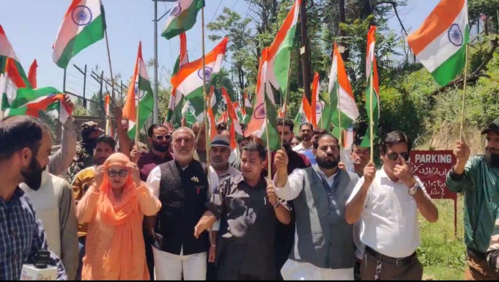 🇮🇳 बडगाम में भाजपा की तिरंगा रैली: ऑपरेशन सिंदूर की सफलता का जश्न 🇮🇳