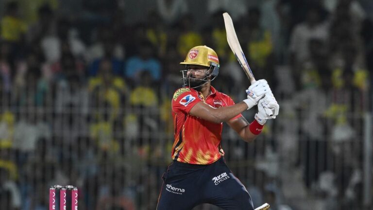 CSK vs PBKS, IPL 2025: श्रेयस अय्यर पर 12 लाख रुपये का जुर्माना, आखिर कारण
